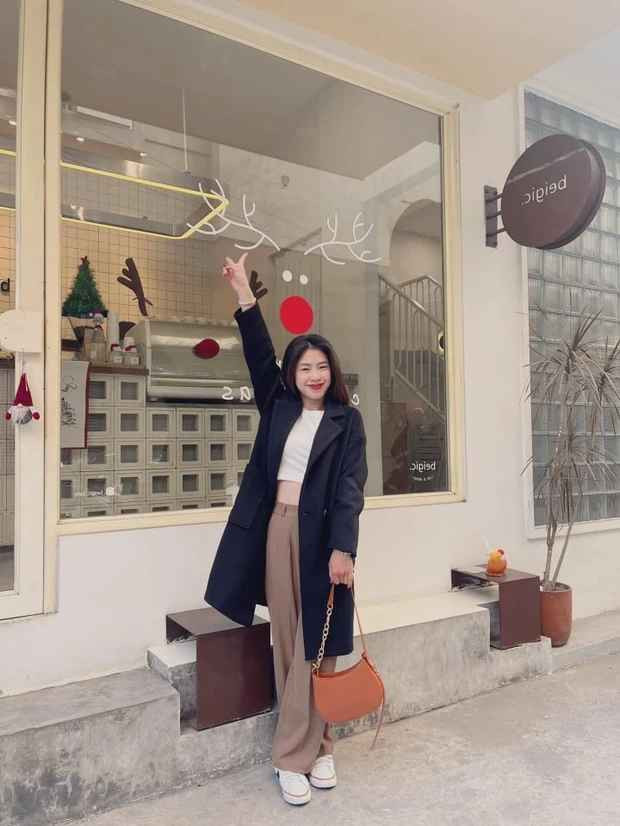 Trên trang cá nhân, nữ tiền đạo đội tuyển bóng đá nữ Việt Nam thường xuyên đăng tải những khoảnh khắc dễ thương đời thường.