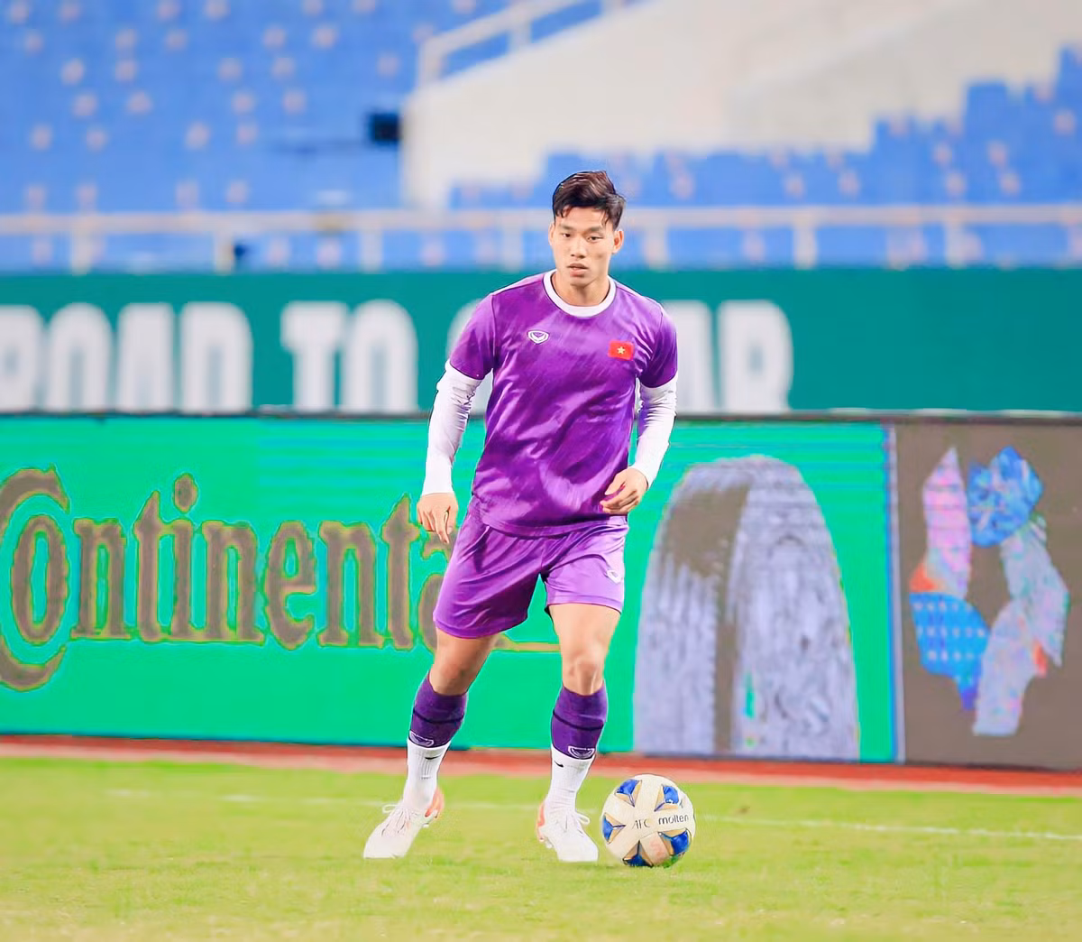 Thời gian qua, Văn Thanh là cái tên gây nhiều tranh cãi. Dù không có được phong độ tốt nhưng vẫn nằm trong danh sách triệu tập của đội tuyển Việt Nam.