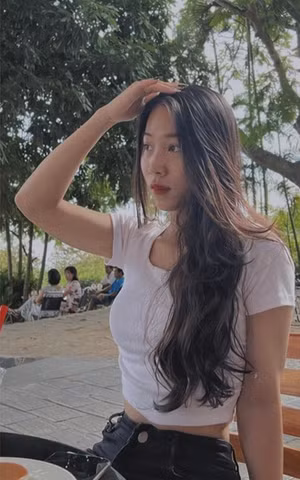 Nói về cái duyên theo nghề, Bảo Trâm chia sẻ với Zing, khi chỉ mới 11 tuổi, cô bắt đầu tham gia Câu lạc bộ Than Khoáng Sản Việt Nam.