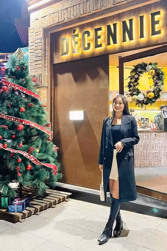 Hoàng Thị Loan sở hữu làn da trắng, nụ cười tỏa nắng và vẻ đẹp mộc mạc.