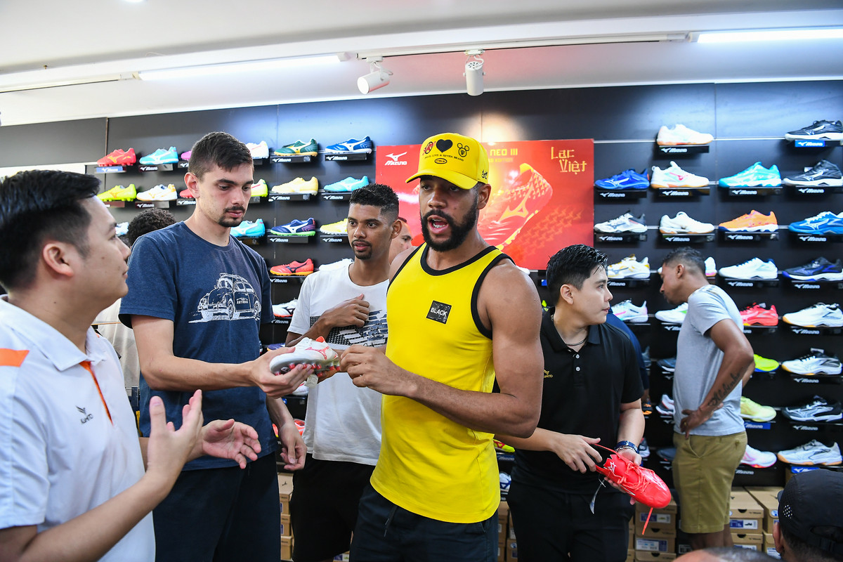 2 trận đấu và chuỗi sự kiện có sự tham dự của các cựu sao Selecao được tổ chức để chào mừng kỷ niệm 35 năm thiết lập mối quan hệ ngoại giao giữa hai nước Việt Nam và Brazil (1989 - 2024).