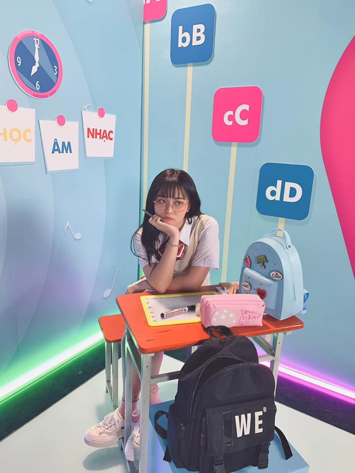 Sở hữu kênh Youtube hơn 2.400.000 lượt theo dõi, Misthy có thể được xem là nữ streamer nổi tiếng nhất Việt Nam hiện nay.