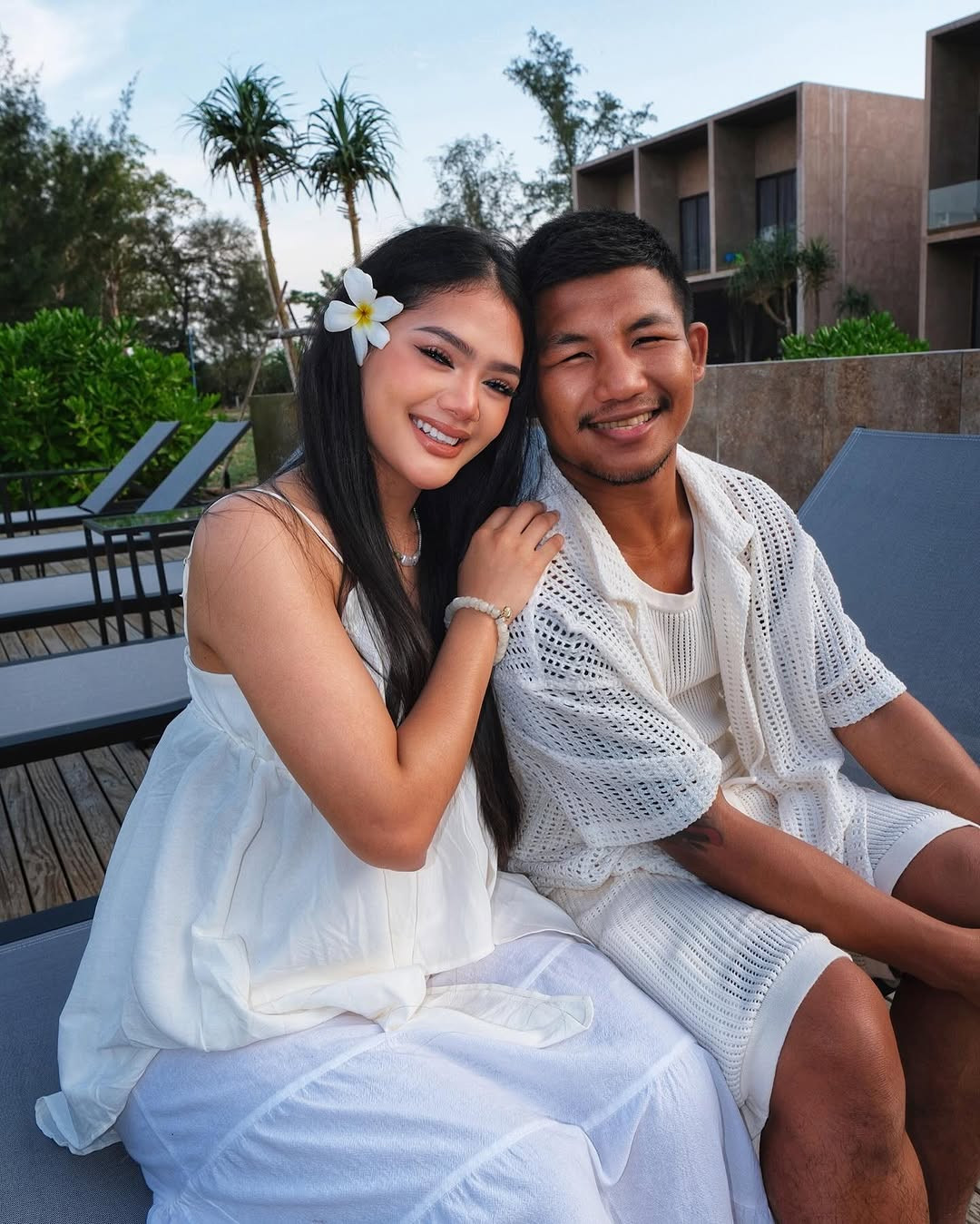 Nếu nhìn vẻ ngoài xinh đẹp của Aida, có lẽ không ai ngờ cô gái 23 tuổi này cũng là một võ sĩ Muay có số má tại Thái Lan.