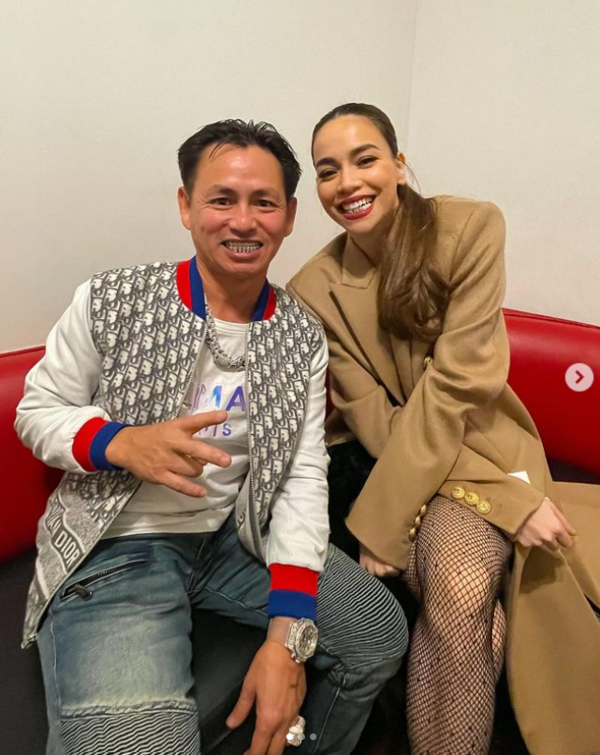 Trên trang cá nhân, Johnny Đặng vẫn thường xuyên cập nhật tình hình công việc và cuộc sống của mình.