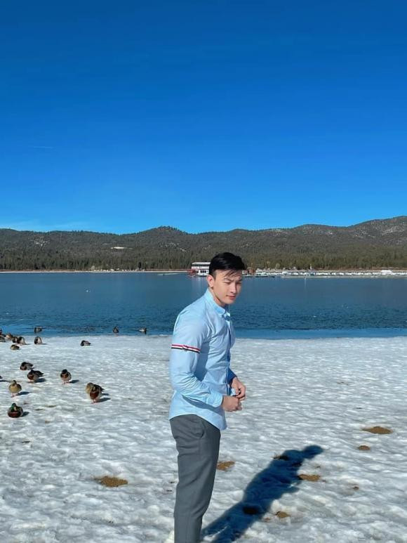 Trên Facebook của mình, Chan Than San thường xuyên đăng tải hình ảnh khoe body hoàn hảo khiến fan bất ngờ.