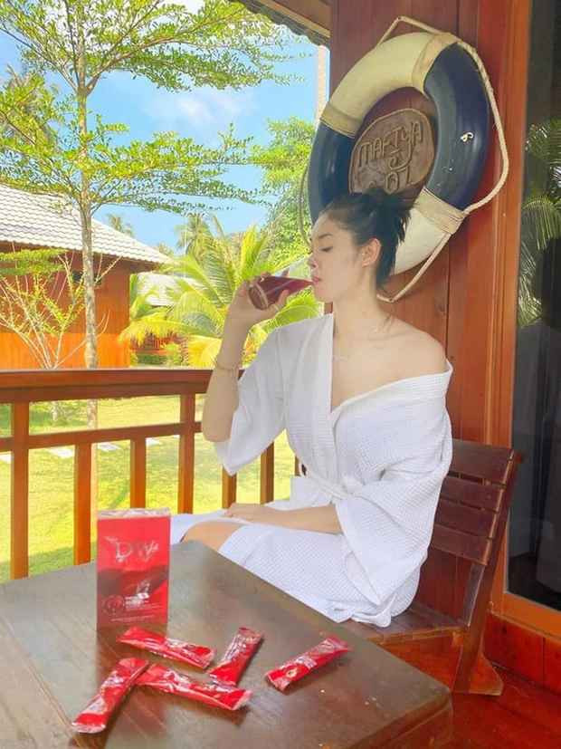 Seavmey thu hút gần 1,7 triệu lượt thích và gần 2,1 triệu lượt theo dõi trên trang Facebook cá nhân và làm đại sứ thương hiệu cho các nhãn hàng.