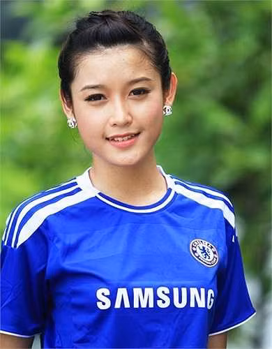 Khá bận bịu với vai trò người mẫu nhưng dường như tình yêu với thể thao và đặc biệt là trái bóng trò luôn cháy rực trong dòng máu nóng của Huyền My.