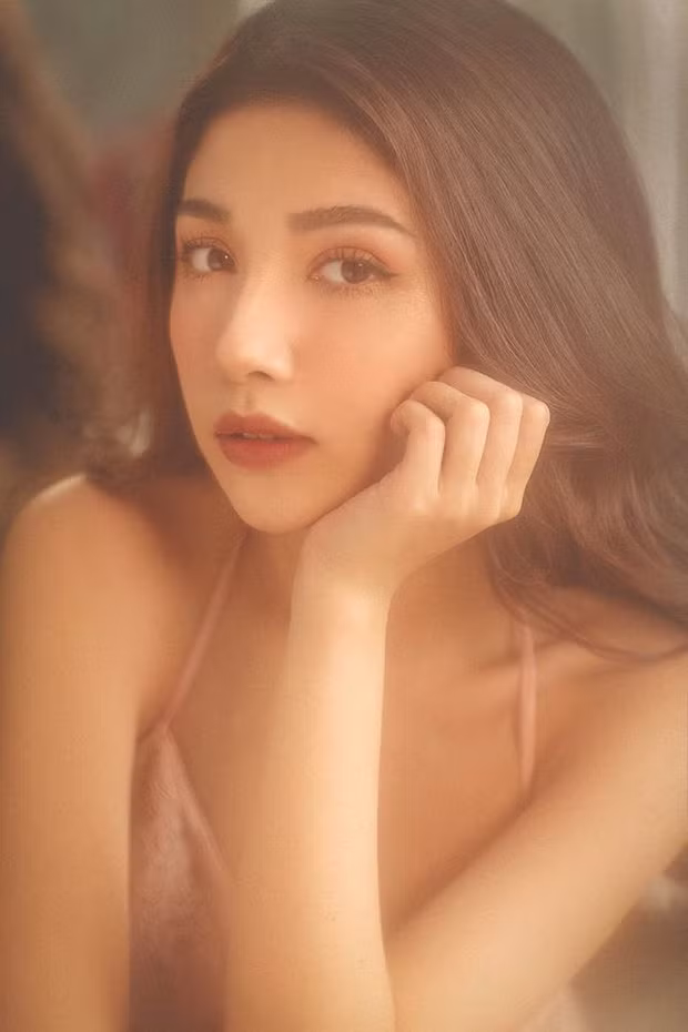 Nhận xét về nhan sắc, dân mạng cho biết Diễm Quỳnh cũng sở hữu nhan sắc xinh đẹp chẳng nhân vật ở tập mở màn gameshow hẹn hò "Người ấy là ai" mùa 3.