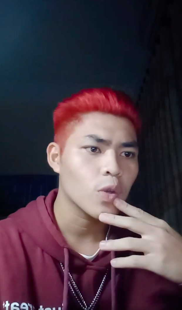 Ngoài việc công khai tình cảm với Pháo, trong buổi livestream, Tez cũng bày tỏ thái độ về việc người yêu cũ ám chỉ nữ rapper là người thứ ba. Anh cho rằng vào thời điểm ấy, anh và D.N đã chia tay và không hề có ý muốn quay lại, khẳng định cô gái gốc Tuyên Quang không phải là người thứ ba.