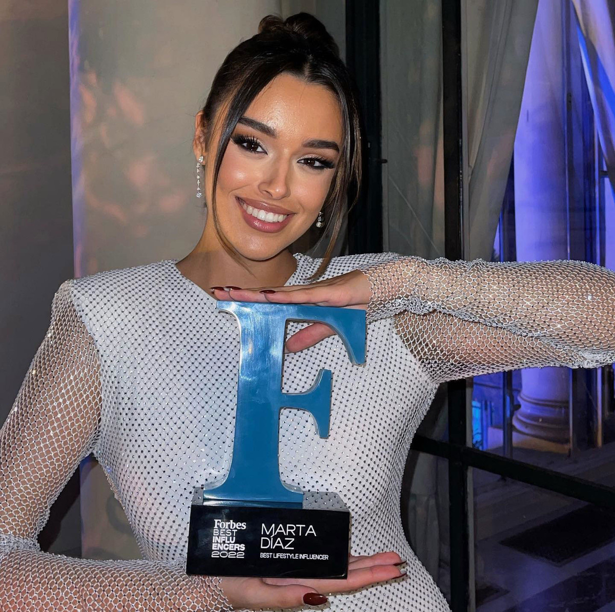 Kỳ chuyển nhượng Hè 2020, Reguilon chuyển sang đầu quân cho Tottenham với giá 27,5 triệu bảng. Thế nhưng, do gặp khó khăn trong việc thích nghi với lối chơi tốc độ và giàu thể lực ở Premier League nên hậu vệ 25 tuổi đã bị đem cho Atletico Madrid mượn hồi tháng 8 vừa qua.