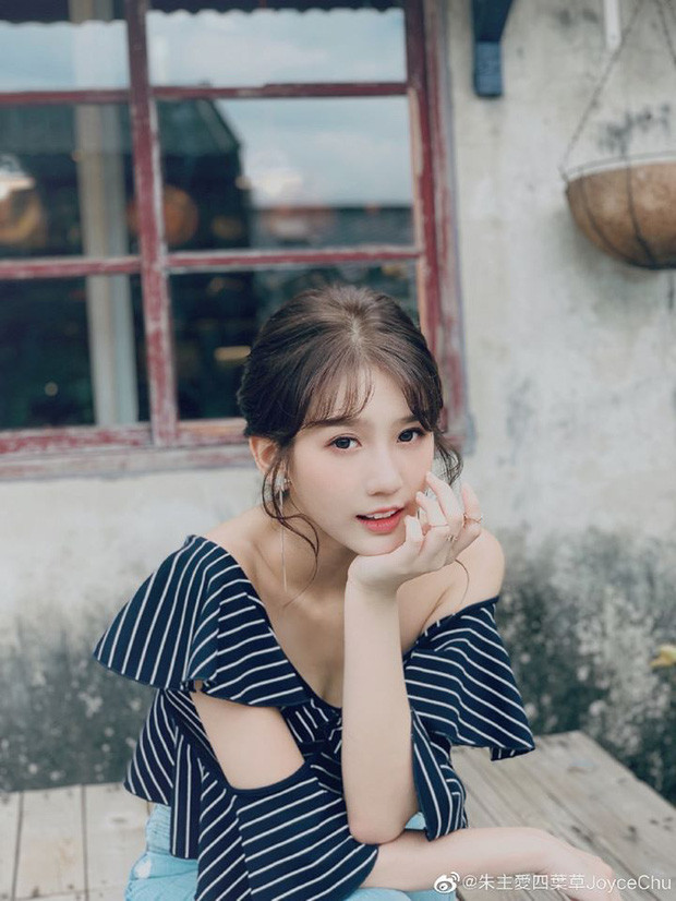 Thậm chí, nhiều người còn nhận xét Joyce Chu Cô có gương mặt baby trong sáng đáng yêu.