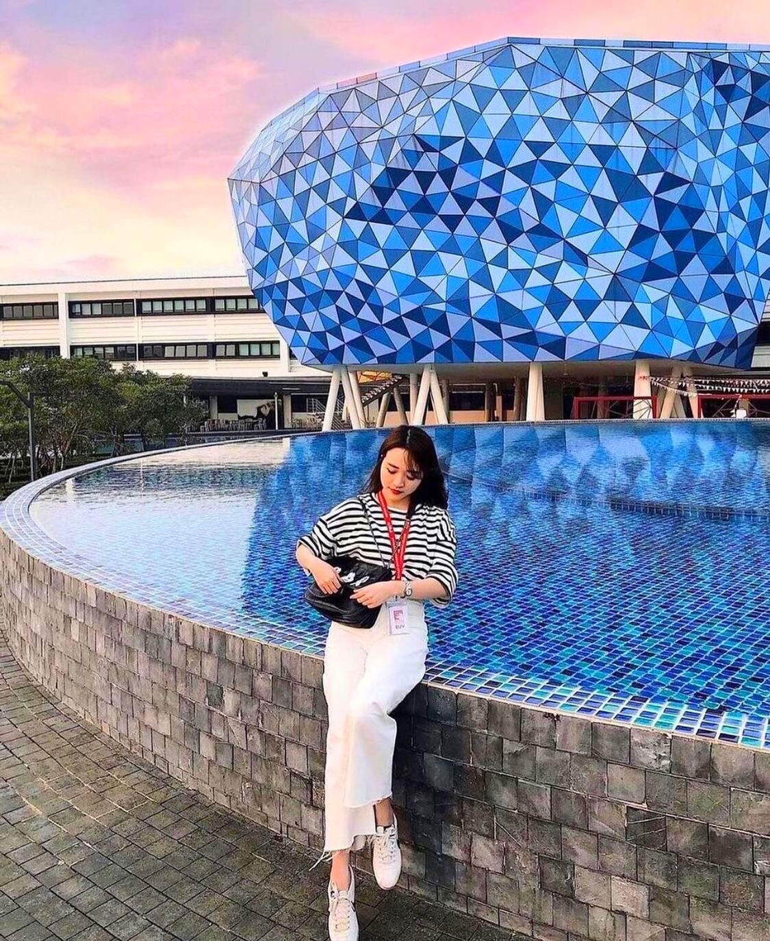 Hiện tại Nhuệ Giang là người hỗ trợ đắc lực cho chồng trong việc kinh doanh để chồng yên tâm thi đấu. Cô đang giữ vị trí giám đốc cơ sở Hà Nội trong hệ thống trung tâm của chồng.