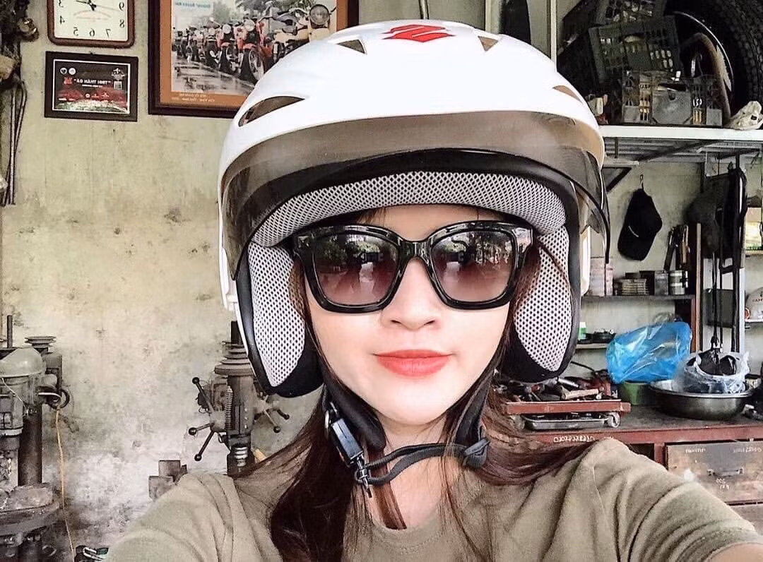 Hóa ra nhân dịp sinh nhật vợ, Xuân Trường mới “flex” một chút về vợ của mình.