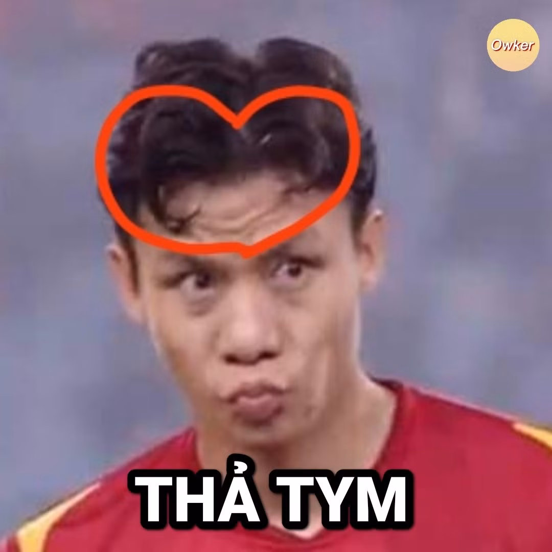 Mái tóc thả tim của Quế Ngọc Hải trở thành tâm điểm chú ý.