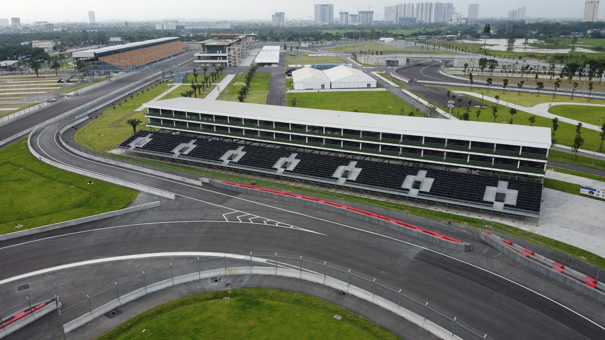 Trả lời truyền hình Sky Sports, ông Gerard Saillant cho biết các chặng đua vẫn cần có mức cảnh báo để có thể quyết định dừng tổ chức. Lịch dự kiến chặng đua mở màn mùa giải 2020 vào ngày 15/3 tại Úc đã bị hủy sau khi một nhân viên của đội đua McLaren dương tính với COVID-19.