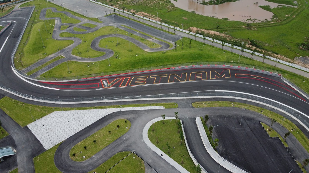 Chính những thông tin trên từ BTC F1 thế giới càng tăng thêm hy vọng cho sự trở lại của chặng đua F1 Việt Nam sẽ có cơ hội ra mắt với NHM đất nước hình chữ S.