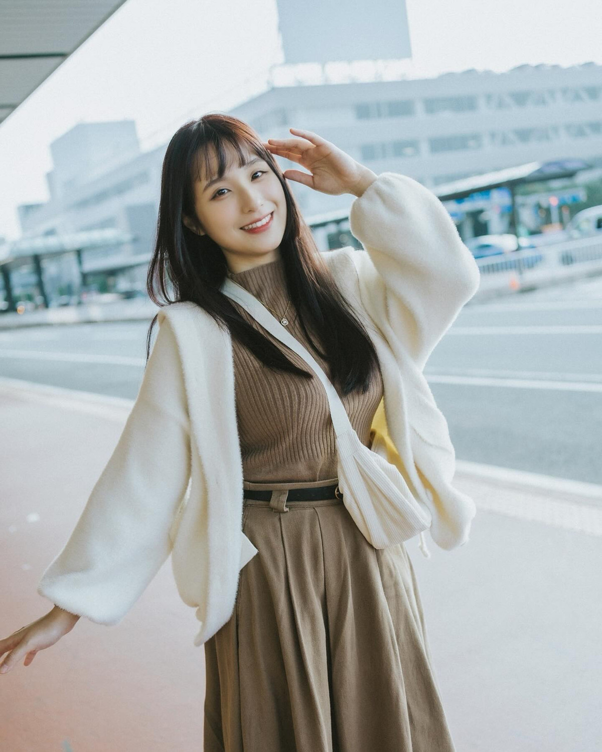 Đơn cử như việc chiếc giường trong nhà Ping Ping có màu xám chứ không phải màu xanh và đó không thể là video được thực hiện trước đây vì cô thường ngủ trên sàn thay vì ngủ trên giường.