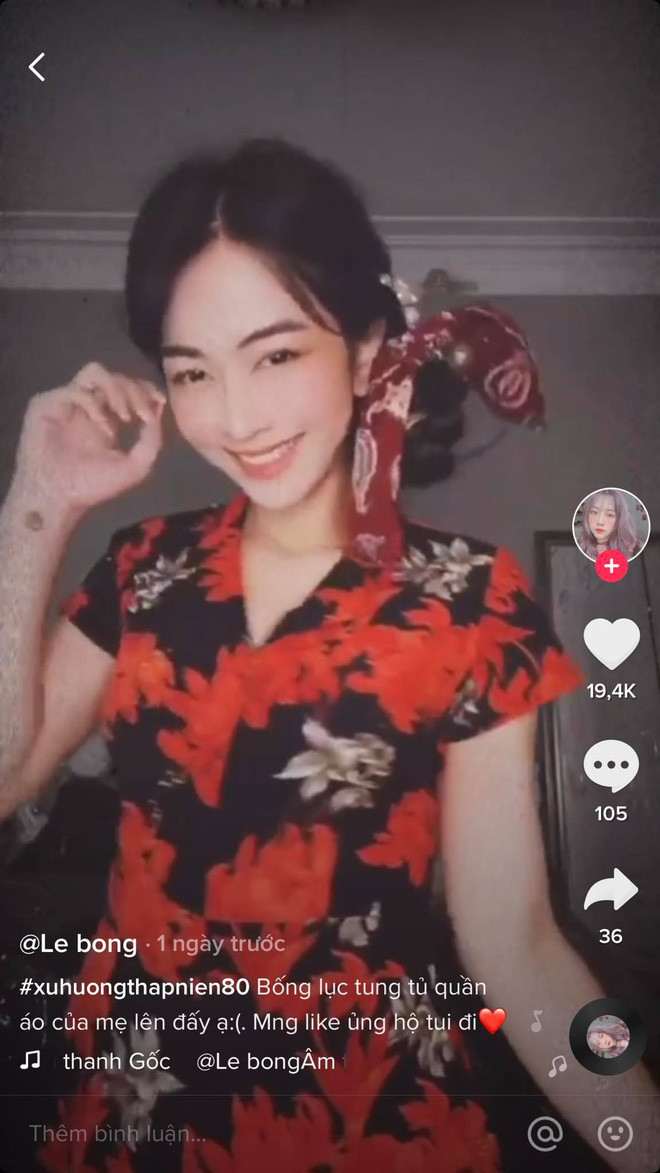 Nếu đã có phong cách thời trang retro sẵn thì chưa cần mượn quần áo của mẹ, bạn cũng đã tự biến hóa được rồi.