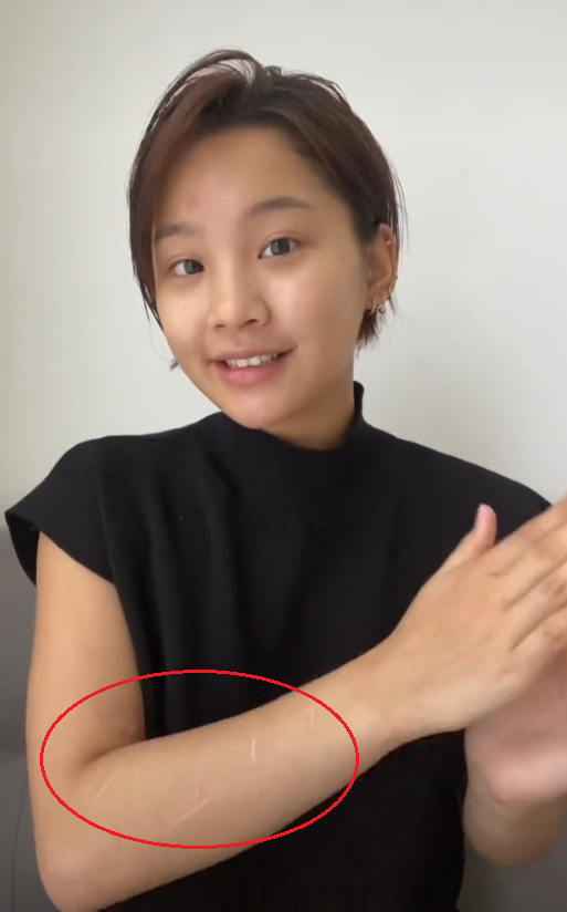 Khi chưa trang điểm, Thu Hà lộ rõ gương mặt kém sắc với nước da ngăm và một vài khuyết điểm. Tuy nhiên, những đường nét trên gương mặt vẫn được nhận xét là "cực đỉnh".