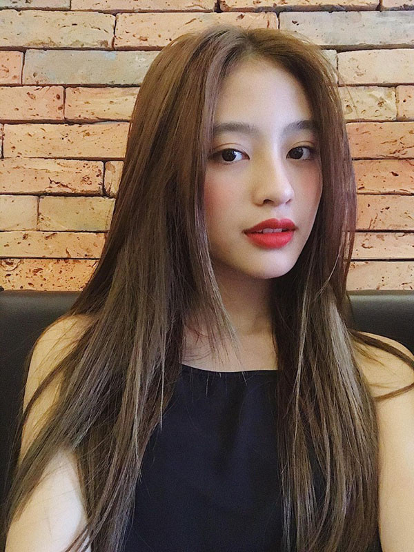 Dương Minh Ngọc đang làm công việc kinh doanh, mẫu lookboook và đóng MV ca nhạc, quảng cáo.