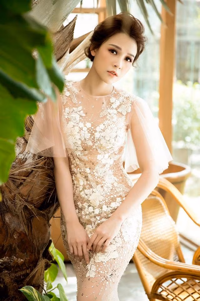 Chưa dừng lại ở nghiệp diễn xuất, Sam còn đảm nhiệm vai trò MC trong các chương trình Confetti Việt Nam, Biệt tài tí hon, Sàn đấu ca từ…