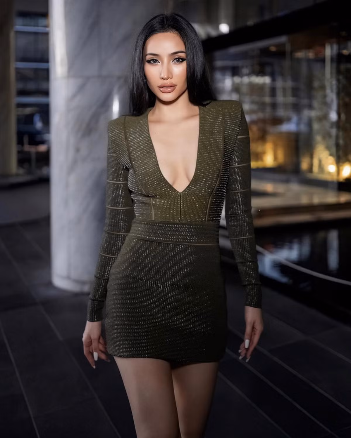 Năm 2018, Meo Meo tái hôn với một Việt kiều Canada. Có một thời gian cô thường chia sẻ nhiều khoảnh khắc ngọt ngào cùng với chồng và sang Canada sinh sống. Cựu hot girl cũng thoải mái khoe những món quà khủng chồng tặng như chiếc Mercedes G63 vì “dịch dủng ở nhà than chán hoài”.