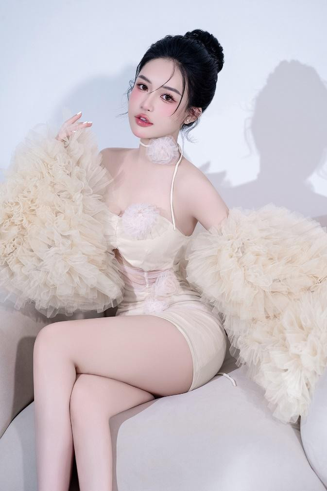 Với sự năng động và tinh thần ham học hỏi, Thảo Anh tiếp tục thử sức bản thân trong lĩnh vực truyền hình thông qua việc tham gia một số vai diễn nhỏ.