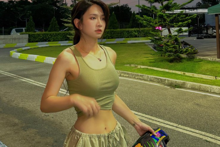 Từng có thời gian nặng tới 70kg, Lê Bống ''lột xác'' nhờ tập gym, chạy bộ, ăn kiêng và giảm cân thành công.