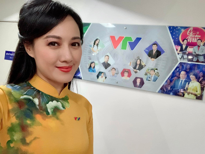 Dù tiếc nuối khi không còn nhìn thấy nữ MC VTV Hoài Anh ở cương vị cũ song nhiều fan của cô cũng nóng lòng muốn được nhìn thấy một Hoài Anh mới.