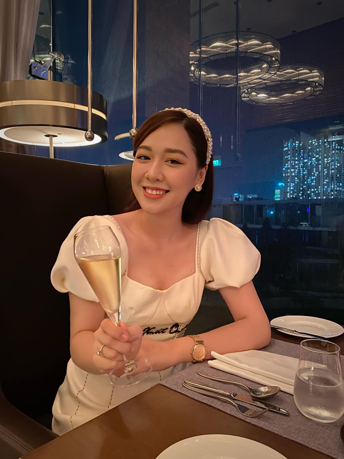 Ngoài những danh hiệu nhan sắc mà Hà My giành được hẳn nhiều người cũng thấy cô nàng quen quen.