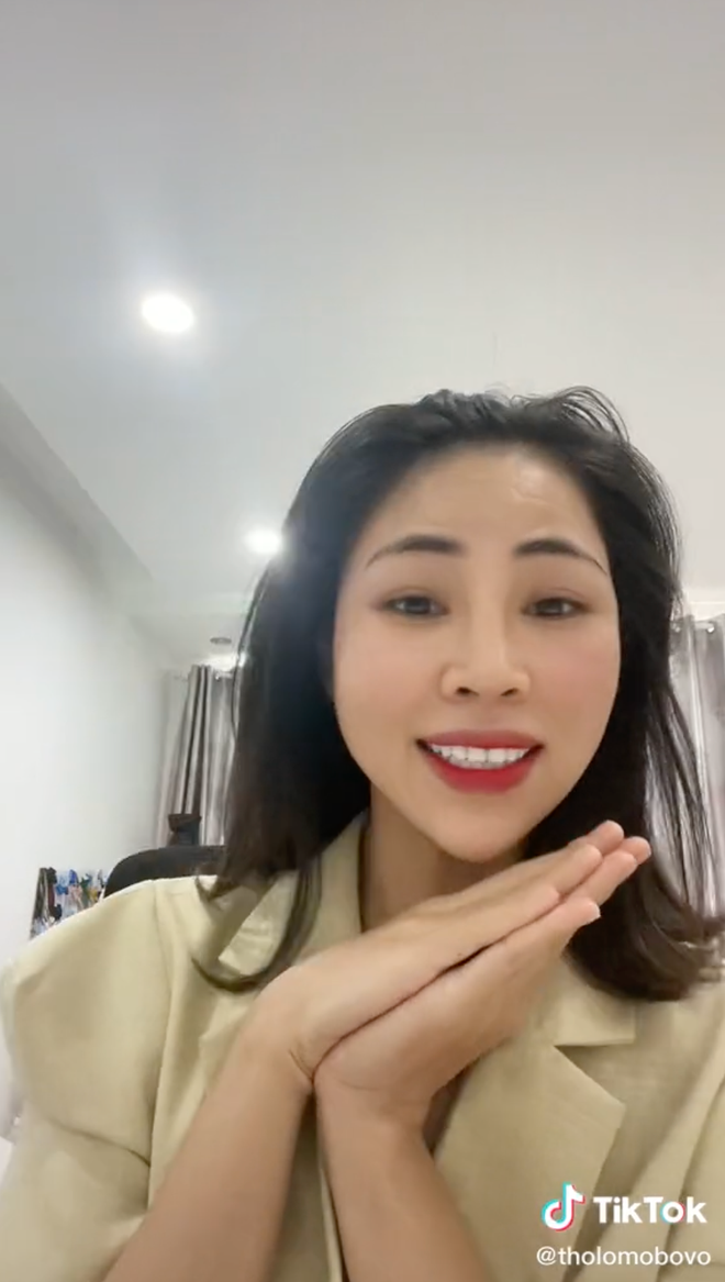 Trên kênh Youtube Thơ Nguyễn video xin lỗi âm thầm bị ẩn đi và các video cả cũ lẫn mới lần lượt xuất hiện.