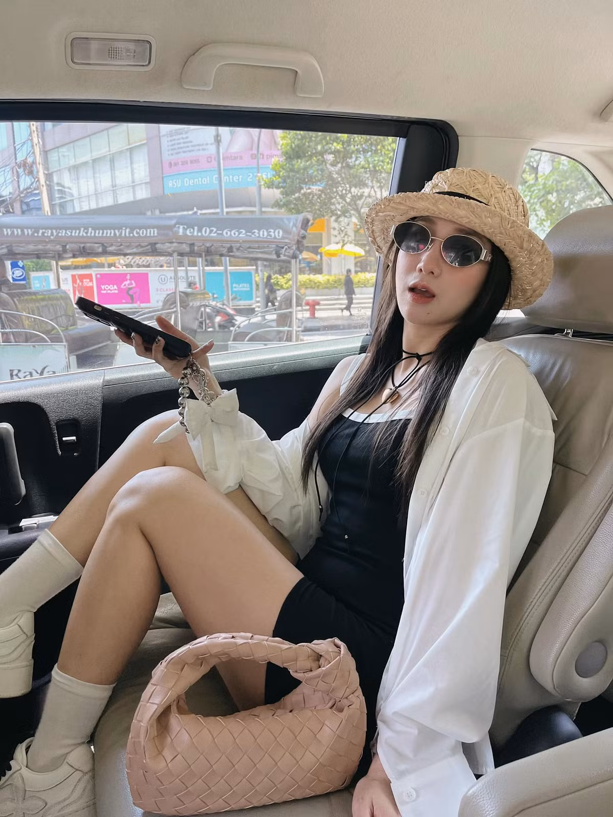 Sau chương trình, hot girl Hà thành và nam chính Nhật Linh chỉ dừng lại ở mối quan hệ bạn bè. Hiện tại, Kiều Ly có cuộc sống hôn nhân viên mãn, hạnh phúc bên cạnh đạo diễn Đức Anh.