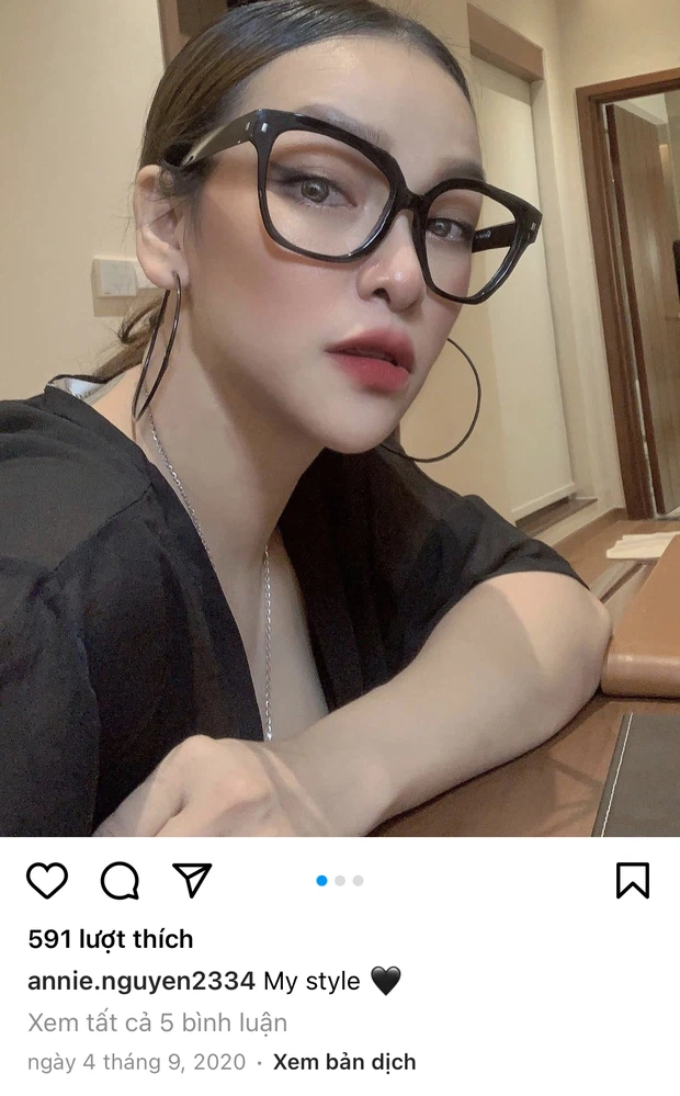 Phương Thúy viết: "Không quá đông, chỉ đơn giản nhưng đầy ấm áp và yêu thương. Cám ơn cả nhà đã mãi luôn bên em".