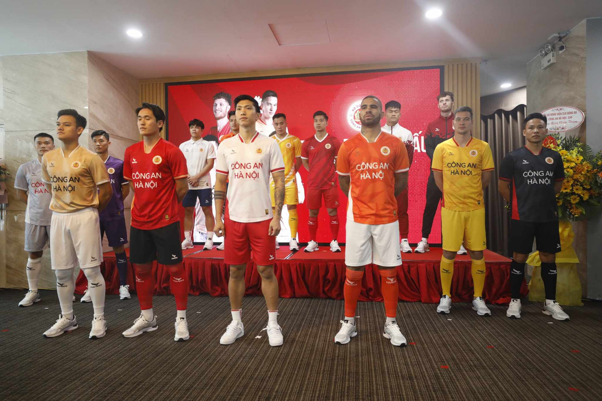 Doi truong CLB CAHN dat muc tieu bao ve chuc vo dich