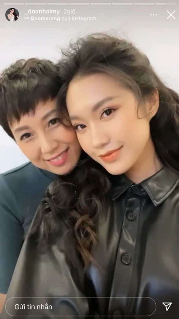 Ảnh ông bà, bố mẹ từ thời ngày xửa ngày xưa vẫn luôn là đề tài được quan tâm nhất nhì trên cõi mạng. Gái đẹp Doãn Hải My - top 10 Hoa hậu Việt Nam kiêm bạn gái tin đồn của cầu thủ Đoàn Văn Hậu cũng không ngoại lệ.