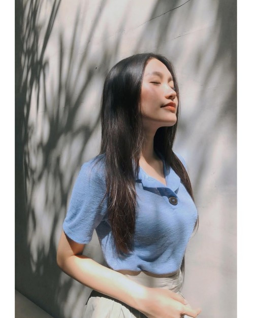 Chưa dừng lại ở đẹp, Doãn Hải My còn sở hữu thành tích học tập cực khủng trước khi trở thành sinh viên ĐH Luật Hà Nội.