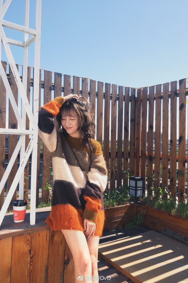 Trước thời điểm gặp phải "quả tạ" dẫn đến việc cấm xuất hiện trên các nền tảng mạng xã hội, tài khoản Tik Tok của Lợi Ca có đến 28,7 triệu follower và 266,6 triệu like.