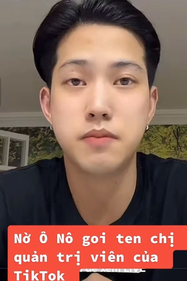 Chẳng hạn trong một lần đi Thái Lan, khi làm video từ thiện, anh khiến mọi người mất cảm tình vì content “người nghèo ăn gì Nô ăn đó”. Mọi người chê trách anh vì “của cho không bằng cách cho”.