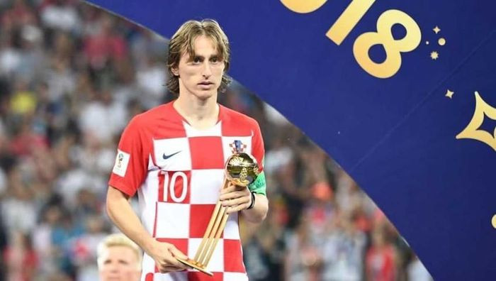 Modric mới bước sang tuổi 37 vào tháng 9, vì vậy anh sẽ 40 tuổi vào năm 2026. Nhạc trưởng Croatia đã xuất hiện trong ba kỳ World Cup 2006, 2014 và 2018.