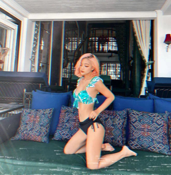 Sau khi những bức ảnh diện bikini xịn xò của Ái nữ Chưởng môn Vịnh Xuân Nam Anh lên sóng, netizen lại ngay lập tức thả tim tới tấp.