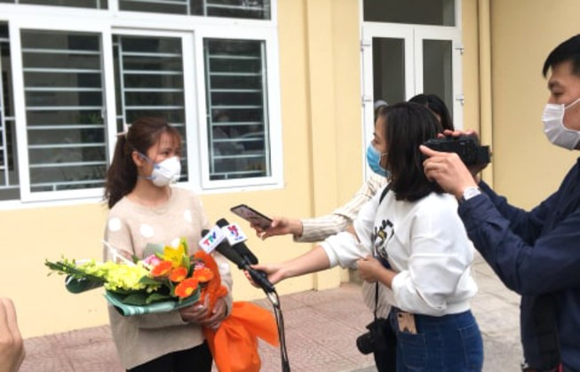 Nu benh nhan Thanh Hoa tro ve tu Vu Han noi gi sau khi xuat vien?