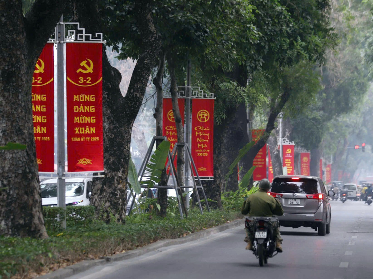 Hoạt động trang trí, tuyên truyền cổ động trực quan được thực hiện nhằm khích lệ, cổ vũ các thế hệ người Việt Nam tích cực học tập, phấn đấu, cống hiến sức lực, trí tuệ, góp phần xây dựng, phát triển Thủ đô và đất nước phồn vinh, hạnh phúc.