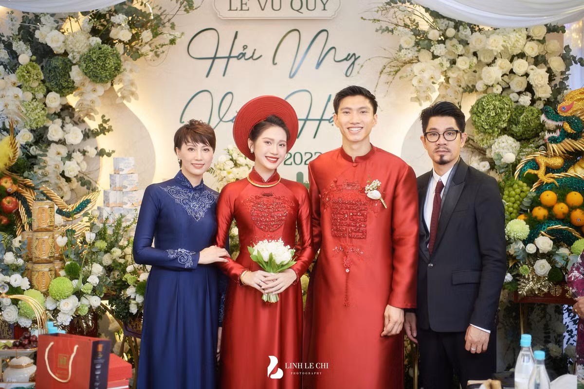 Những thông tin xoay quanh đám cưới Đoàn Văn Hậu - Doãn Hải My vẫn đang được cư dân mạng bàn tán xôn xao. Thông tin về gia đình cô dâu, thậm chí các từ khóa như “gia thế Doãn Hải My”, “bố mẹ Doãn Hải My” còn lọt top tìm kiếm trên mạng xã hội. Ảnh: Linh Le Chi