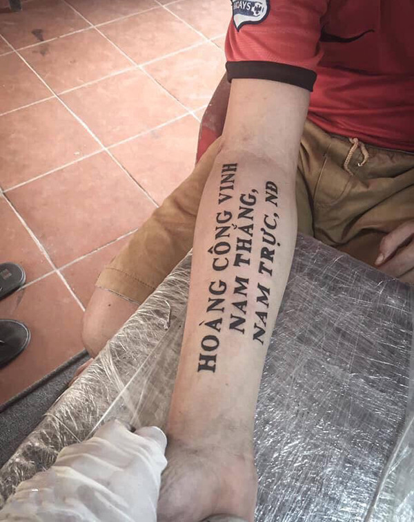 Ong bo tu tay dan con di xam hinh va ly do gay bat ngo dan mang-Hinh-2