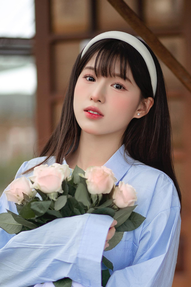 Nhiều người nhận xét, nữ sinh xứ Nghệ giống như nữ chính của những bộ phim thanh xuân vườn trường.