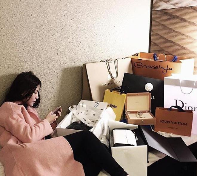 Hoi con nha giau Viet do ao tam, noi y ngat ngay: Ai hot hon?-Hinh-13