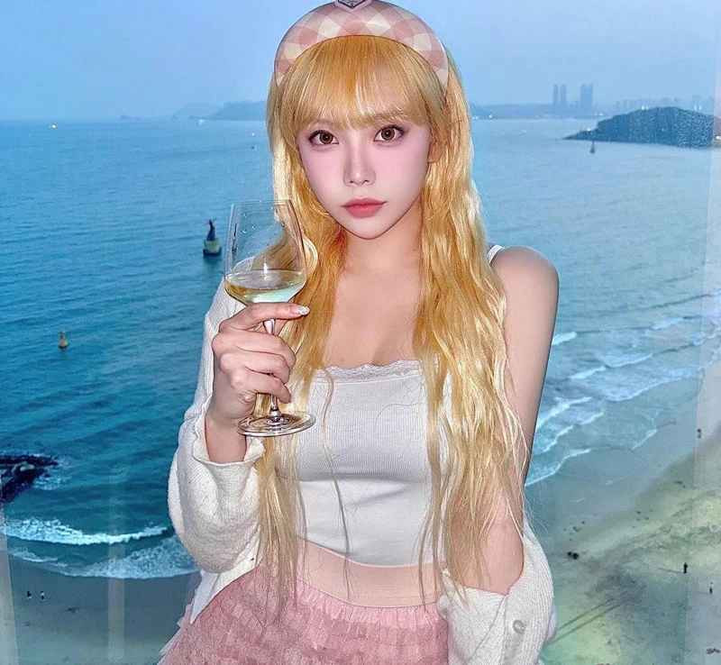 Nét quyến rũ của "thiên thần nội y" Hàn Quốc đang gây bão các diễn đàn mạng xã hội.