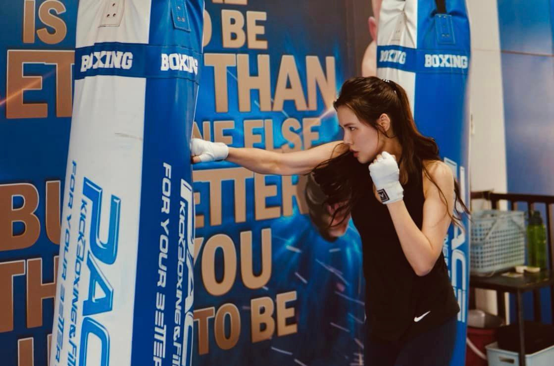 Phanh Lee tập luyện miệt mài sau khi sinh con thứ hai cho thiếu gia Cocobay.