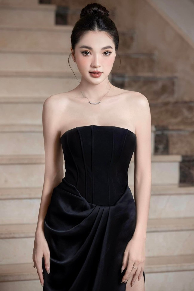 Kể từ sau đó, Ngọc Nữ có bước tiến dài trong sự nghiệp. Cô giành giải giải Á khôi của cuộc thi "Duyên dáng sinh viên Nông nghiệp 2017".