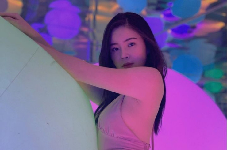 Thái Thảo Nguyên có bộ sưu tập váy ôm đa sắc màu, kiểu dáng.